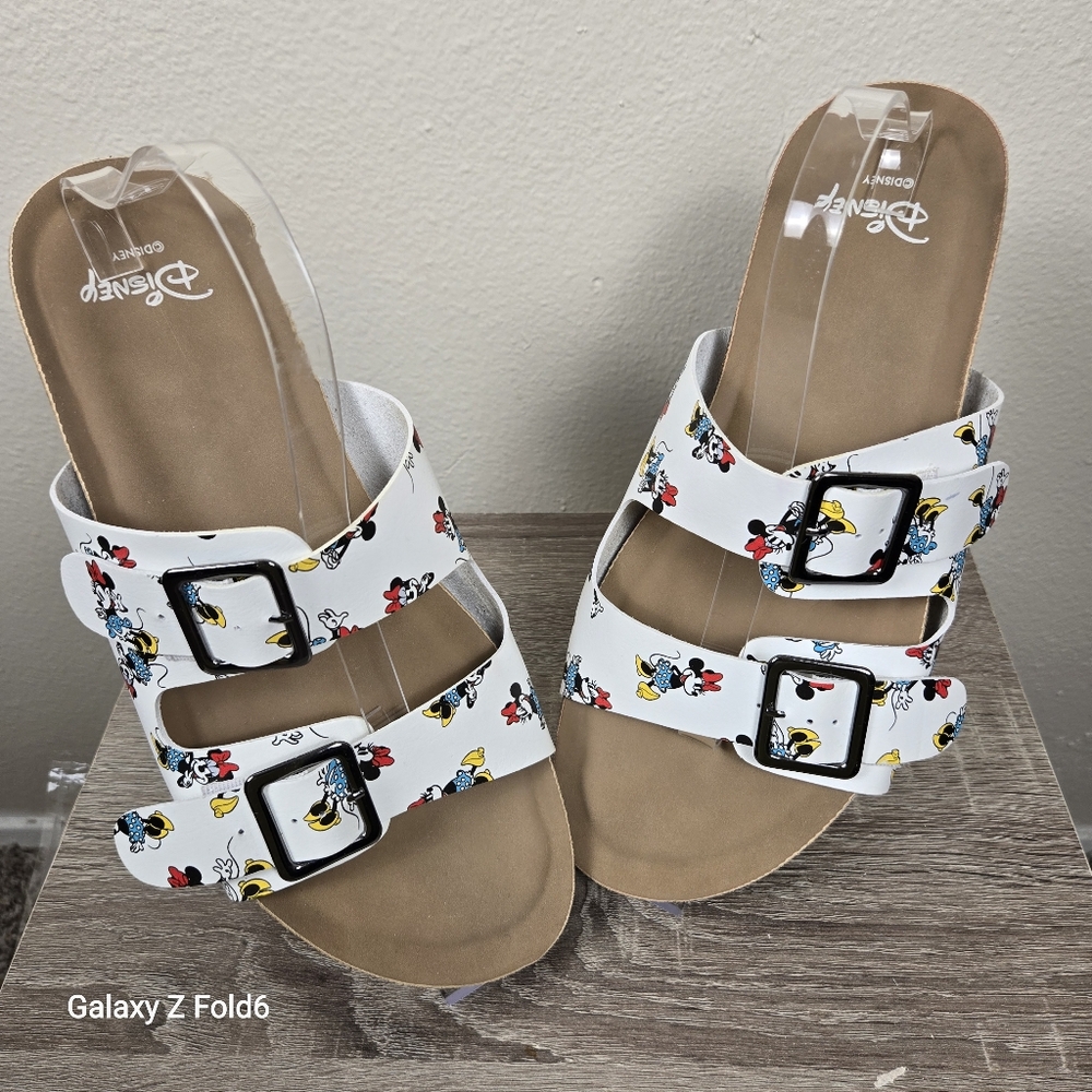 Disney Women’s Sandals Size 9 Mickey Mouse Minnie Mouse Donald Duck Slip-On Buck
